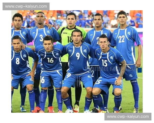 绿茵场上的蓝色浪潮与金色荣耀：墨西哥与萨尔瓦多足球的宿命对决